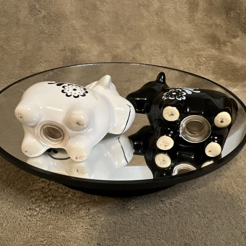 Cow And Sheep Salt And Pepper Shakers‎